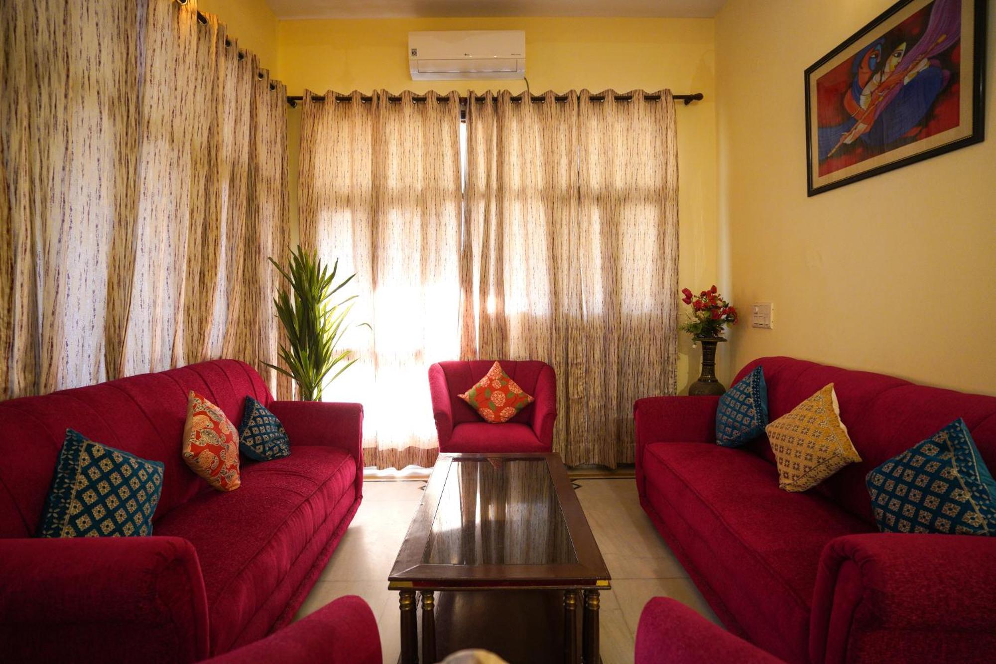 Hotel Neeraj Bhawan- Triveni Ghat Rishīkesh Esterno foto