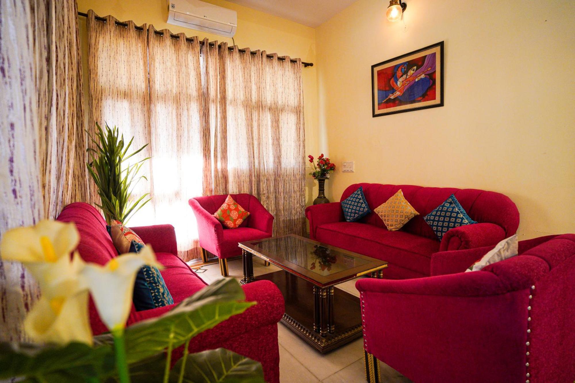 Hotel Neeraj Bhawan- Triveni Ghat Rishīkesh Esterno foto