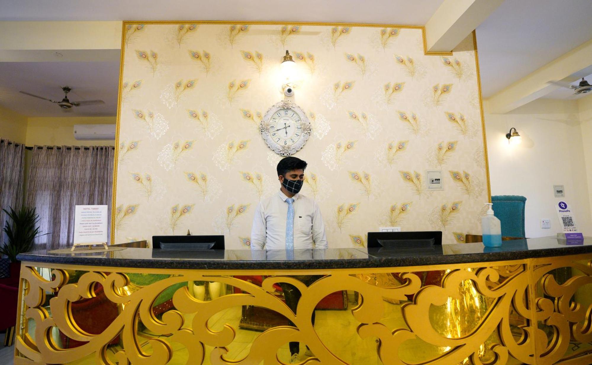 Hotel Neeraj Bhawan- Triveni Ghat Rishīkesh Esterno foto