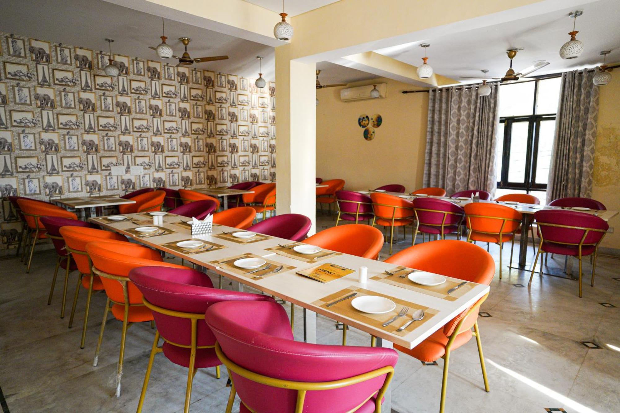 Hotel Neeraj Bhawan- Triveni Ghat Rishīkesh Esterno foto