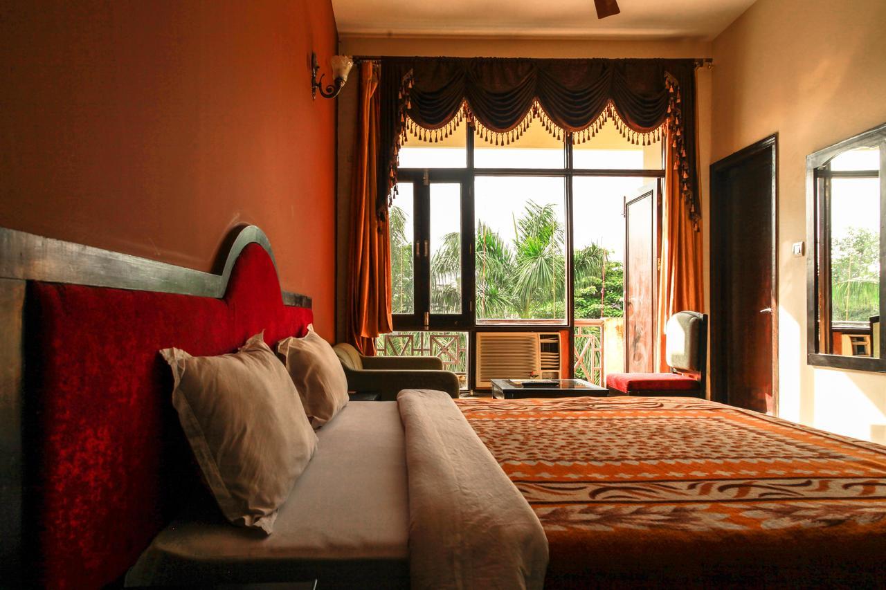 Hotel Neeraj Bhawan- Triveni Ghat Rishīkesh Esterno foto
